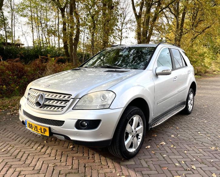 Mercedes-Benz M-Klasse 3.0 CDI Ml320 4MATIC AUT 2006 Grijs, Auto's, Mercedes-Benz, Particulier, M-Klasse, 4x4, ABS, Airbags, Airconditioning