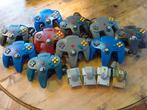 10 Nintendo 64 3rd Party Controllers en 4 Rumble Packs, Spelcomputers en Games, Ophalen of Verzenden, Zo goed als nieuw, Met 3 controllers of meer
