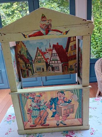Vintage Houten Poppenkast beschikbaar voor biedingen