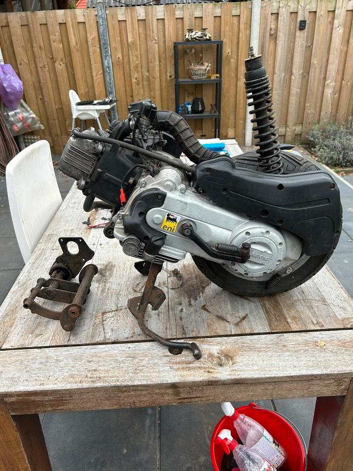 Piaggio zip blok, Fietsen en Brommers, Scooters | Piaggio, Zo goed als nieuw, Zip, Benzine, Ophalen