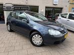 Volkswagen Golf 1.6 FSI 5Deurs Trekhaak Airco Dealerodh, Voorwielaandrijving, Gebruikt, 4 cilinders, Blauw