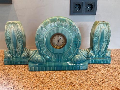 Belgische retro klokkenset schouwset aquablauw keramiek, Antiek en Kunst, Antiek | Klokken, Ophalen of Verzenden