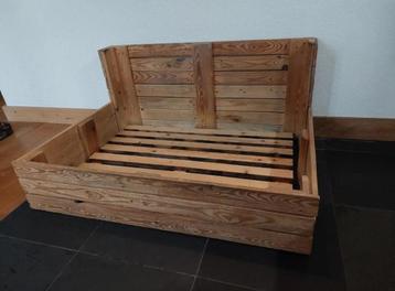 Stevige hondenmand, hondenbed van pallethout 104 x 77 cm beschikbaar voor biedingen