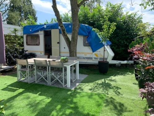 Delta 4600FB caravan 4 persoons Bank airco Frans bed Rondzit, Caravans en Kamperen, Caravans, Particulier, tot en met 4, 750 - 1000 kg