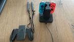 Nintendo Switch oplaadstation met extra’s, Spelcomputers en Games, Spelcomputers | Nintendo Switch, Ophalen, Zo goed als nieuw