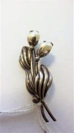 Teka Prachtige broche bloem met twee parels (6721-2236), Ophalen, Zo goed als nieuw, Zilver, Zilver