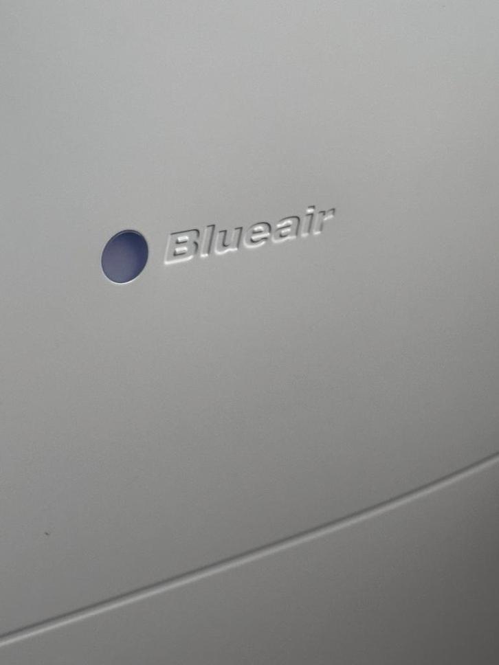 Blueair Luchtreiniger + IKEA Luchtkwaliteit Meter, Witgoed en Apparatuur, Luchtbehandelingsapparatuur, Gebruikt, Luchtreiniger