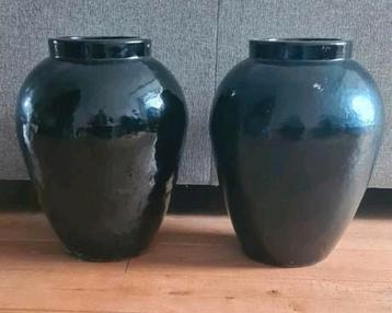 Kruik pot, Chinese kruiken, zwart beschikbaar voor biedingen