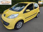 Peugeot 107 1.0-12V XS airco 5 deurs apk, Voorwielaandrijving, Gebruikt, Overige kleuren, 4 stoelen