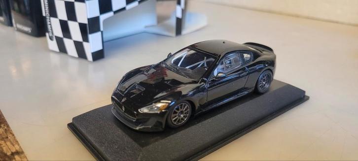 Minichamps 2010 Maserati Gran Turismo MC GT4 Sample model, Hobby en Vrije tijd, Modelauto's | 1:43, Zo goed als nieuw, Auto, MiniChamps