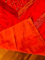 Groot Wandkleed of sprei met 4 kussenslopen, Ophalen of Verzenden, Zo goed als nieuw