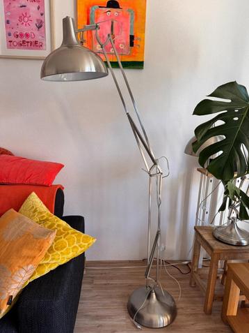 T.e.a.b. vloerlamp & tafellamp Besselink Light beschikbaar voor biedingen