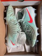 Nike Phantom Luna II Voetbalschoenen maat 43, Ophalen, Gedragen, Overige kleuren, Sportschoenen