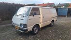 Oldtimer Toyota hiace busje 1982 belastingvrij!!, Automaat, Beige, 4 cilinders, Leder en Stof