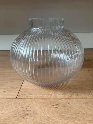 Ronde vaas - H&M Home beschikbaar voor biedingen