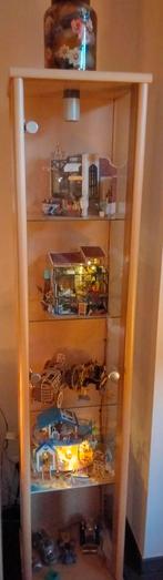 Vitrine kast, Ophalen