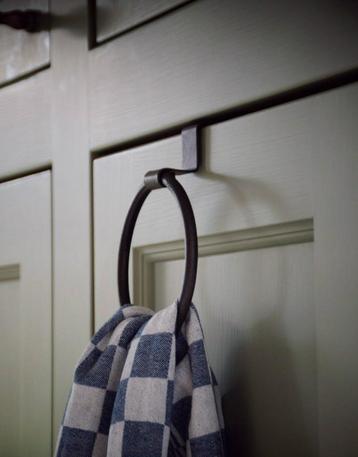 Kastkapstok-Handdoekring ijzer-Clip-Kast-Zwart LANDELIJK beschikbaar voor biedingen