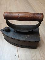 Oude strijkbout, Antiek en Kunst, Antiek | Gereedschap en Instrumenten, Ophalen