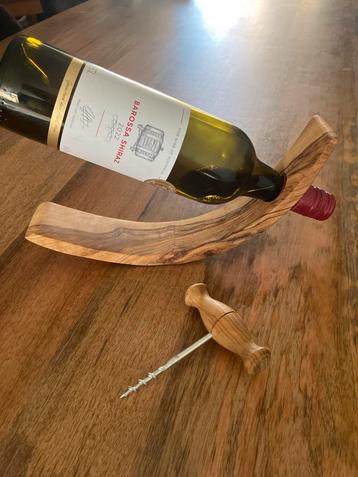 Wijnfles Houder Arte Legno met Kurkentrekker beschikbaar voor biedingen