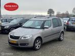 Skoda Roomster 1.4-16V Elegance Motorschade! Engine damage!, Auto's, Voorwielaandrijving, 4 cilinders, Roomster, Beige