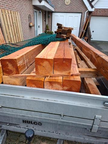 Douglas palen 15x15 x 4 mtr 11 stuks nieuw  35%korting beschikbaar voor biedingen