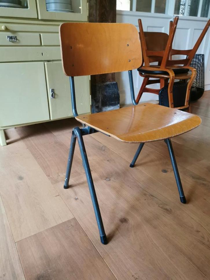 Marko Schoolstoel - Vintage Design, Huis en Inrichting, Stoelen, Gebruikt, Eén, Hout, Metaal, Bruin, Ophalen of Verzenden