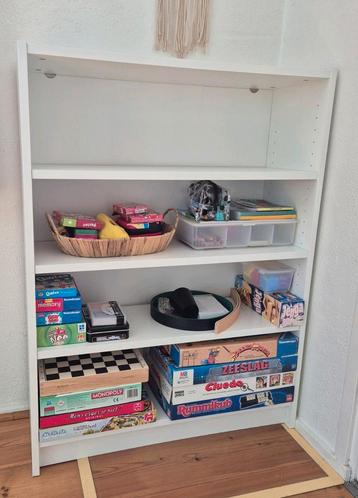 Billy IKEA boekenkast wit ZGAN met extra legplank