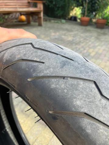 Pirelli Diablo Rosso 2,  120 70 ZR 17 beschikbaar voor biedingen