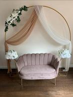 TE HUUR: backdrop met of zonder bruidsbank, Hobby en Vrije tijd, Feestartikelen | Verhuur, Ophalen, Zo goed als nieuw, Geboorte of Huwelijk