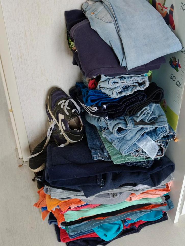 Kleding jongens ongeveer 5-7 jaar, Kinderen en Baby's, Kinderkleding | Maat 128, Zo goed als nieuw, Jongen, Ophalen of Verzenden