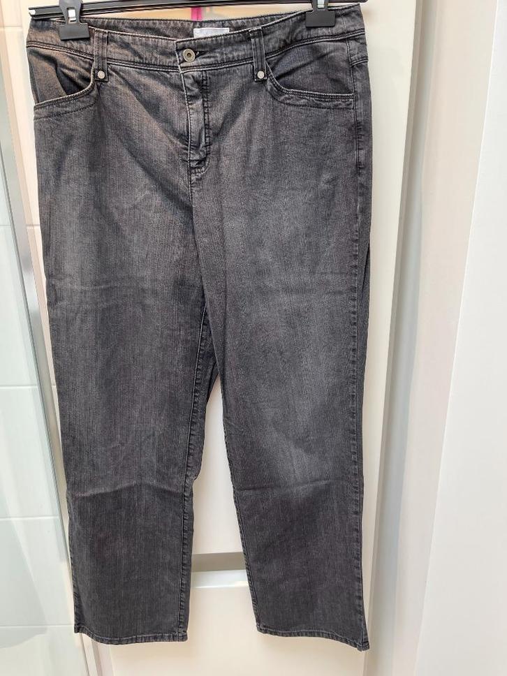 Mac Gracia donker grijze jeans 46, Kleding | Dames, Spijkerbroeken en Jeans, Zo goed als nieuw, Grijs, Verzenden