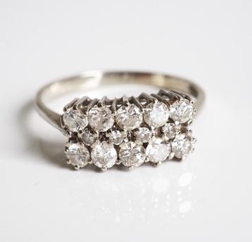 18 krt witgouden ring met ruim een karaat diamanten beschikbaar voor biedingen