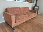 Stoere cognac kleurige  suède look 3 zitsbank, Ophalen, Overige materialen, Driepersoons, 75 tot 100 cm