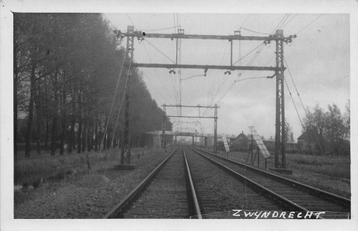 V175 Zwijndrecht FOTOKAART Spoorweg Overgang Landslaan - beschikbaar voor biedingen