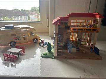 Playmobil zomerhuis 4857 + camper 3647 beschikbaar voor biedingen