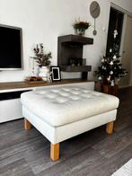 Elegante witte leren hocker ikea karlstad, Ophalen, Leer, 75 tot 100 cm, Zo goed als nieuw