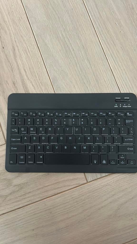 Bluetooth keyboard, Ophalen of Verzenden, Zo goed als nieuw