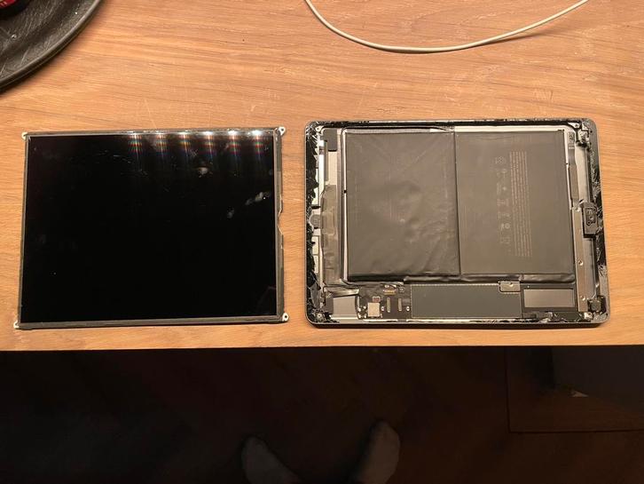 Ipad 8e generatie onderdelen, Computers en Software, Apple iPads, Zo goed als nieuw, Apple iPad, Wi-Fi, 10 inch, 32 GB, Zilver