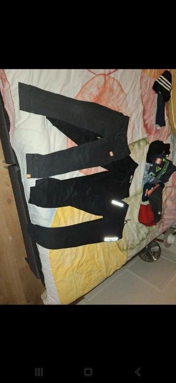 3x joggingbroek 134 beschikbaar voor biedingen