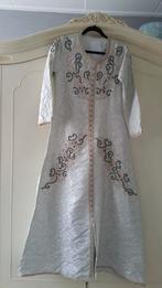 Elegante Brokaat Kaftan met Steentjes en Parels, Ophalen of Verzenden, Nieuw, Maat 36 (S), Overige kleuren