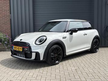 MINI 1.5 Cooper Resolute Go Edition - JCW - Camera - Navi - beschikbaar voor biedingen