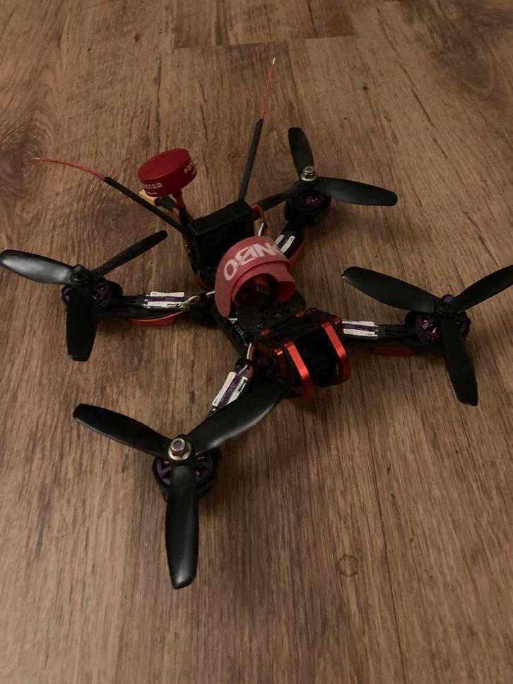 Quadcopter drone fpv 220, Hobby en Vrije tijd, Modelbouw | Radiografisch | Helikopters en Quadcopters, Zo goed als nieuw, Ophalen of Verzenden