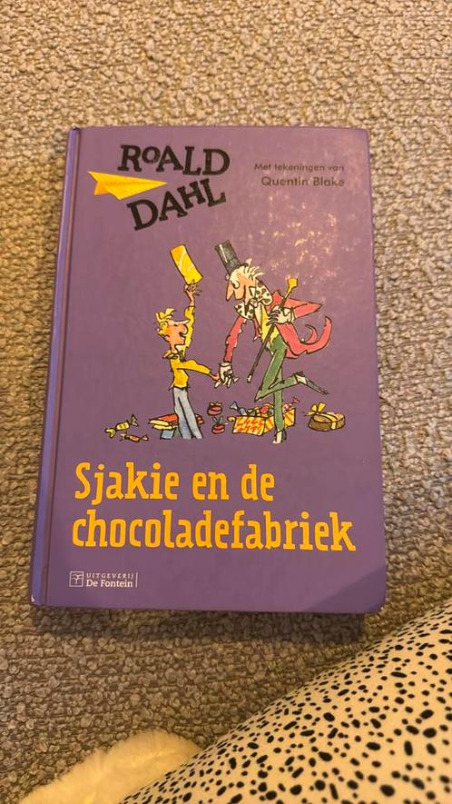 Roald Dahl - Sjakie en de chocoladefabriek, Boeken, Kinderboeken | Jeugd | onder 10 jaar, Zo goed als nieuw, Ophalen of Verzenden