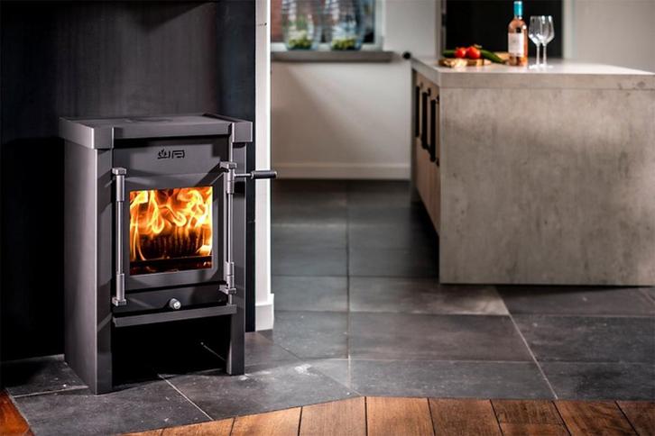 Jacobus 6 Houtkachel 2195,-, Huis en Inrichting, Kachels, Nieuw, Vrijstaand, Houtkachel, Hout, Ophalen