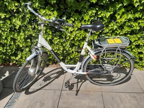 Peugeot ebike z.g.a.n accu is ook als set te koop, Fietsen en Brommers, Fietsen | Dames | Damesfietsen, Zo goed als nieuw, Overige merken