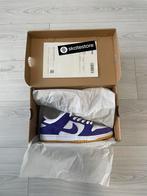 Nike sb dunk low Court Purple EU 42.5, Kleding | Heren, Schoenen, Nieuw, Ophalen of Verzenden, Nike sb, Sneakers of Gympen
