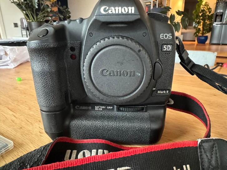 Canon 5D Mark II + BG-E6 Grip, Accu's, CF Kaarten, Audio, Tv en Foto, Fotocamera's Digitaal, Gebruikt, Spiegelreflex, Canon, Geen optische zoom