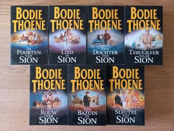 DE KRONIEKEN VAN SION, 7-delige serie COMPLEET, Bodie Thoene beschikbaar voor biedingen