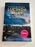 Lucinda Riley - De geheimen van de kostschool, Ophalen of Verzenden, Zo goed als nieuw