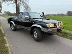 Nissan Pick-up 2.5 TD King-cab Navara 4WD 2001, Auto's, 2800 kg, Zwart, Origineel Nederlands, Vierwielaandrijving